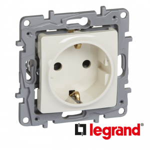 Niloe priključnica utičnica sa zaštitom Legrand